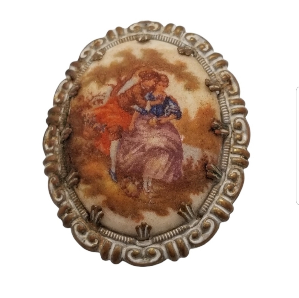 VINTAGE WESTERN GERMANY FRAGONARD STYLE CAMEO SUGARED BROOCH